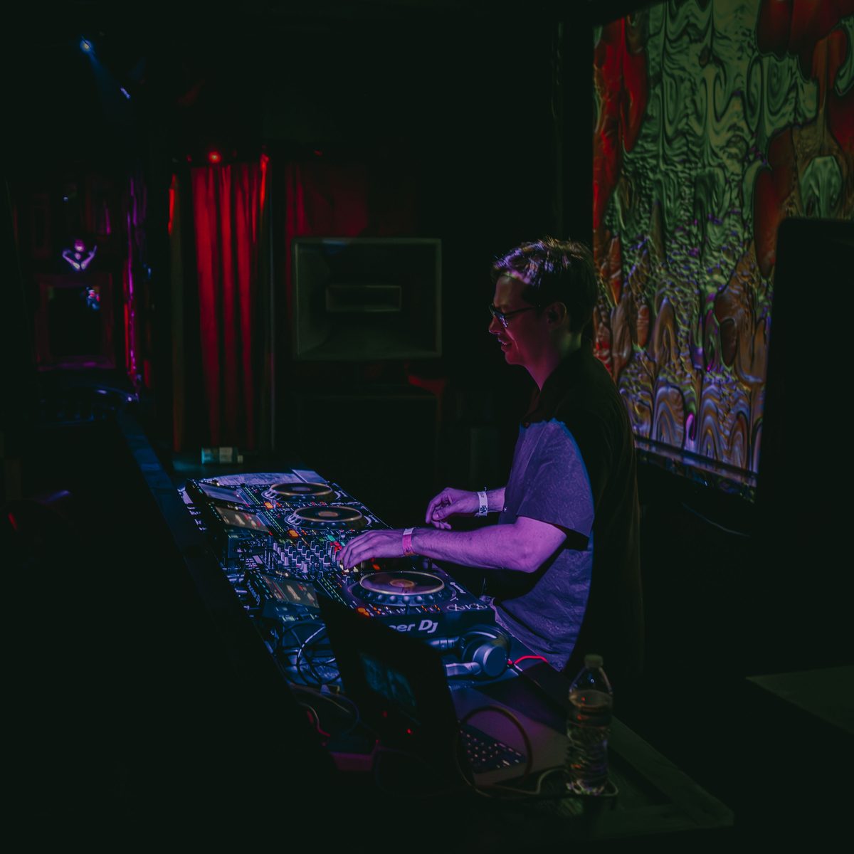 Encounters mixing with headphones